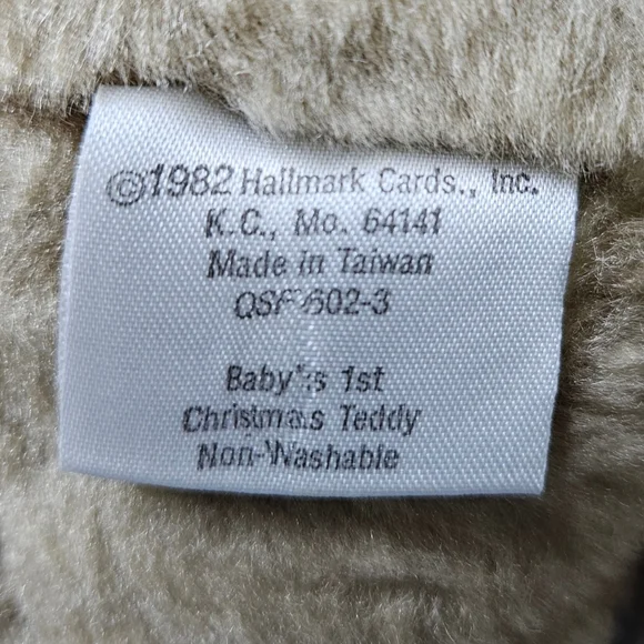Hallmark Vintage 1982 Baby's First Christmas Bear Stocking Stuffables - Picture 10 of 10